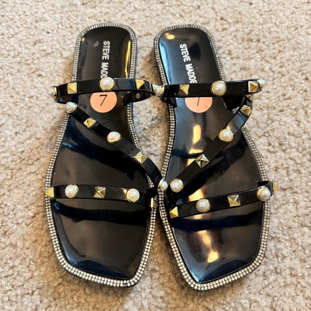 STEVE MADDEN Jellah gold studded black strappy slide jelly sandals‎